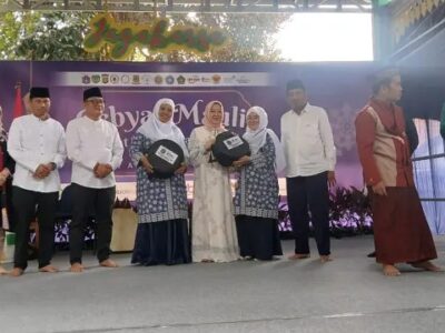Gelaran Maulid Nabi yang dilaksanakan oleh FKMT Jagakarsa dan mendapat dukungan penuh dari DPC PDI Perjuangan Jakarta Selatan