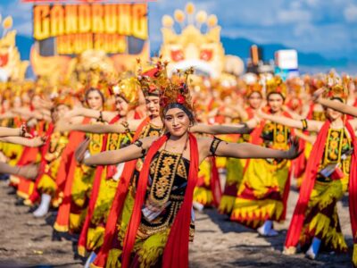 Festival Gandrung Sewu 2025. Sumber foto : Instagram @putra_mahawardana