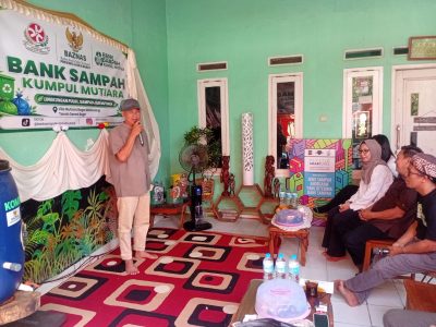 Ketua Komisi III DPRD Bangka Barat, Syaiful Fakah, saat kunjungan Komisi III DPRD Bangka Barat ke Sekretariat Bank Sampah Kumpul Mutiara, Bogor, Jumat (28/8/2026).